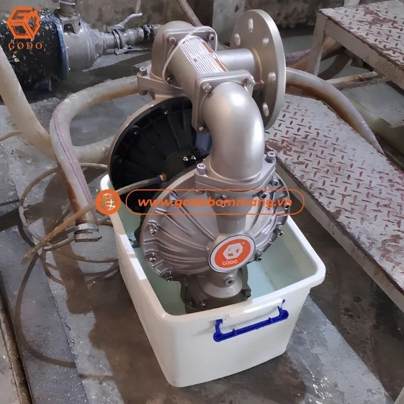 Lỗi máy bơm màng khí nén không lên nước