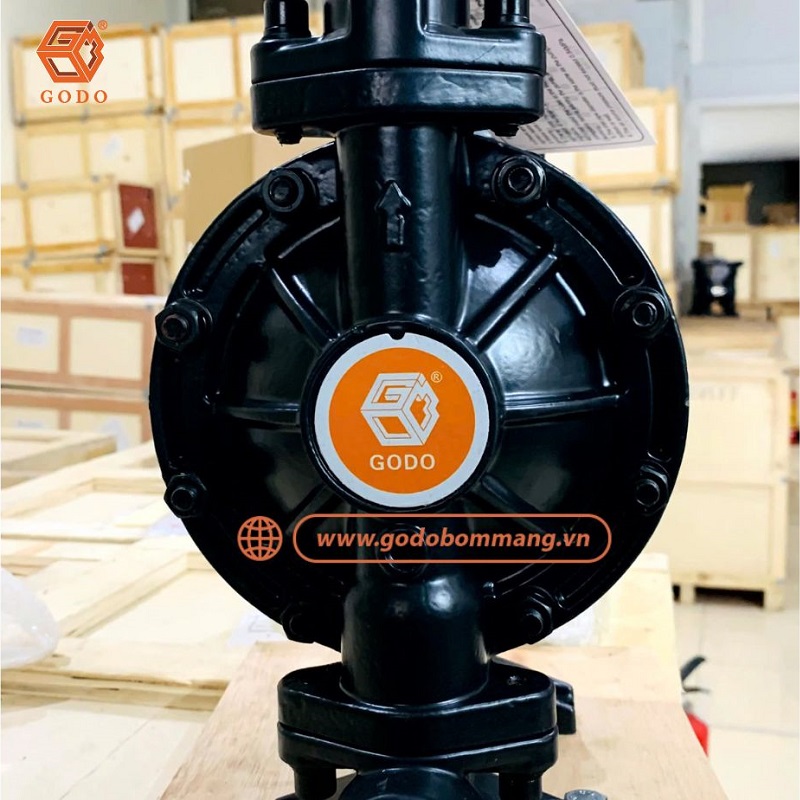 Máy bơm nước khí nén GODO QBY3-25GFFF phù hợp nhiều ứng dụng bơm chất lỏng trong sản xuất.