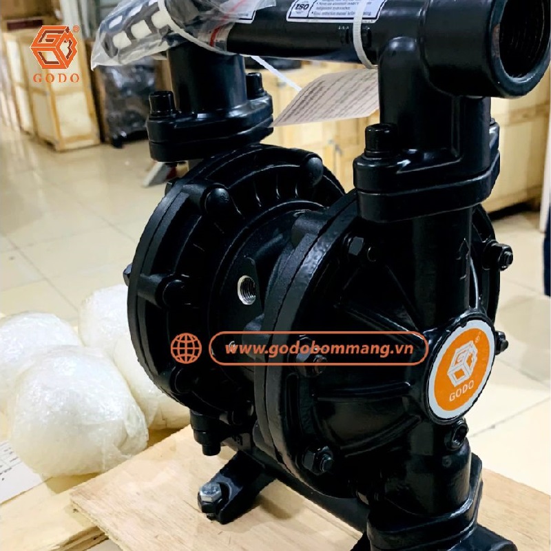 Máy bơm nước khí nén GODO QBY3-25GFFF thiết kế nhỏ gọn, thuận tiện lắp đặt và bảo trì