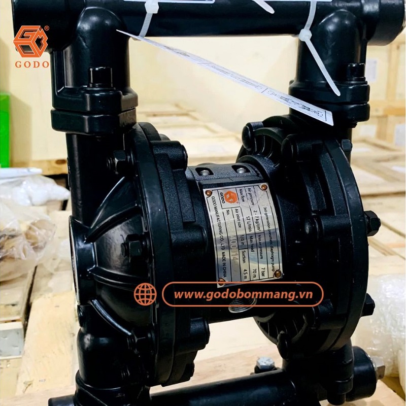 Máy bơm nước khí nén GODO QBY3-25GFFF phù hợp nhiều ứng dụng bơm chất lỏng trong sản xuất. 