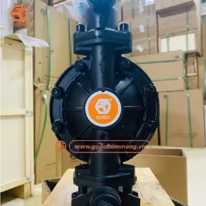 Hình ảnh thực tế máy bơm màng sơn GODO QY3-25LFFF với thiết kế nhỏ gọn, dễ lắp đặt và bảo trì 